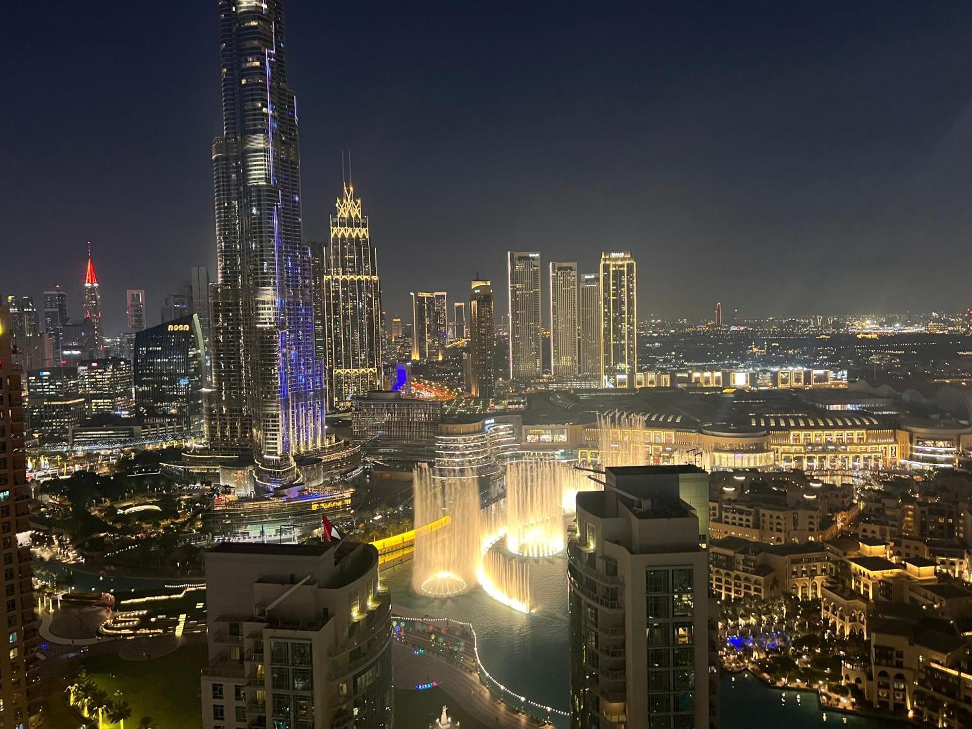 Prestige Living 2Br With Full Burj Khalifa And Fountain View By Auberge Dubai Exteriör bild