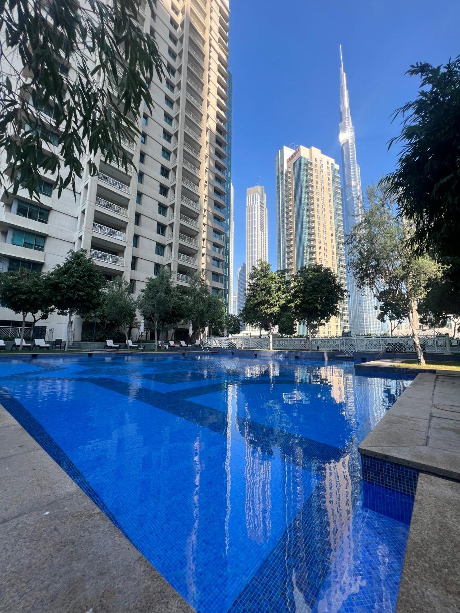 Prestige Living 2Br With Full Burj Khalifa And Fountain View By Auberge Dubai Exteriör bild