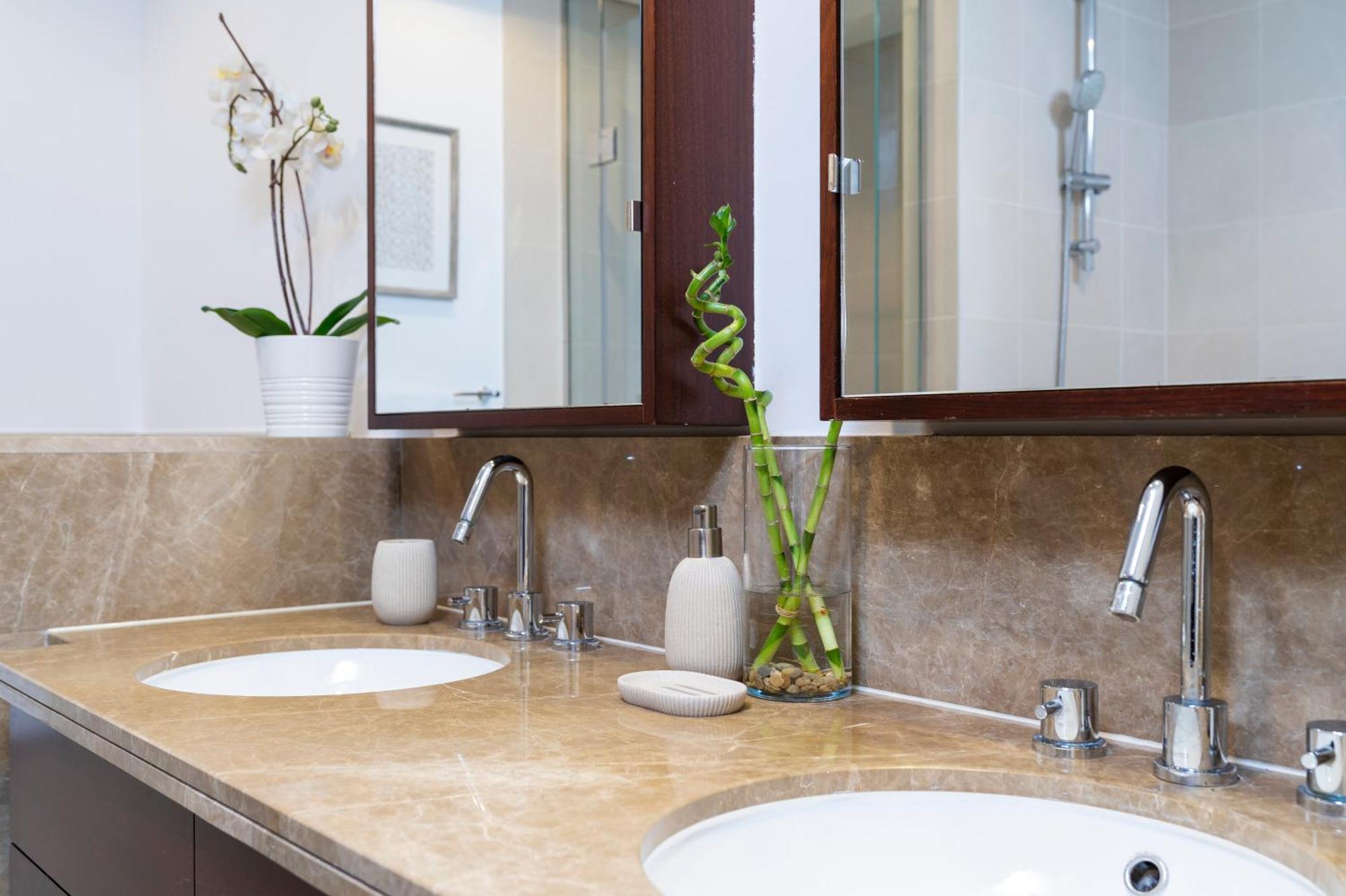 Prestige Living 2Br With Full Burj Khalifa And Fountain View By Auberge Dubai Exteriör bild